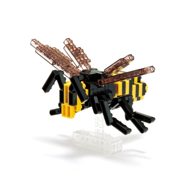 GIANT HORNET