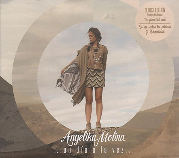 UN DIA A LA VEZ | ANGELIKA MOLINA