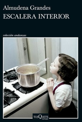 ESCALERA INTERIOR | ALMUDENA GRANDES